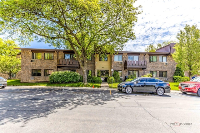 2638 N Windsor Dr Unit 101, Arlington Heights, IL 60004 - photo 1