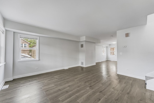 1166 W Cullerton St, Chicago, IL 60608 - unfurnished room featuring dark wood-style floors and baseboards