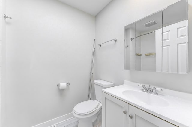 1166 W Cullerton St, Chicago, IL 60608 - full bath featuring vanity and a shower