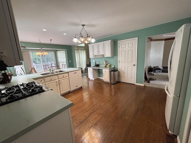 494 Rosewood Dr, Carpentersville, IL 60110 - photo 4