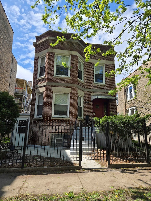 4606 N Saint Louis Ave, Chicago, IL 60625 - photo 1