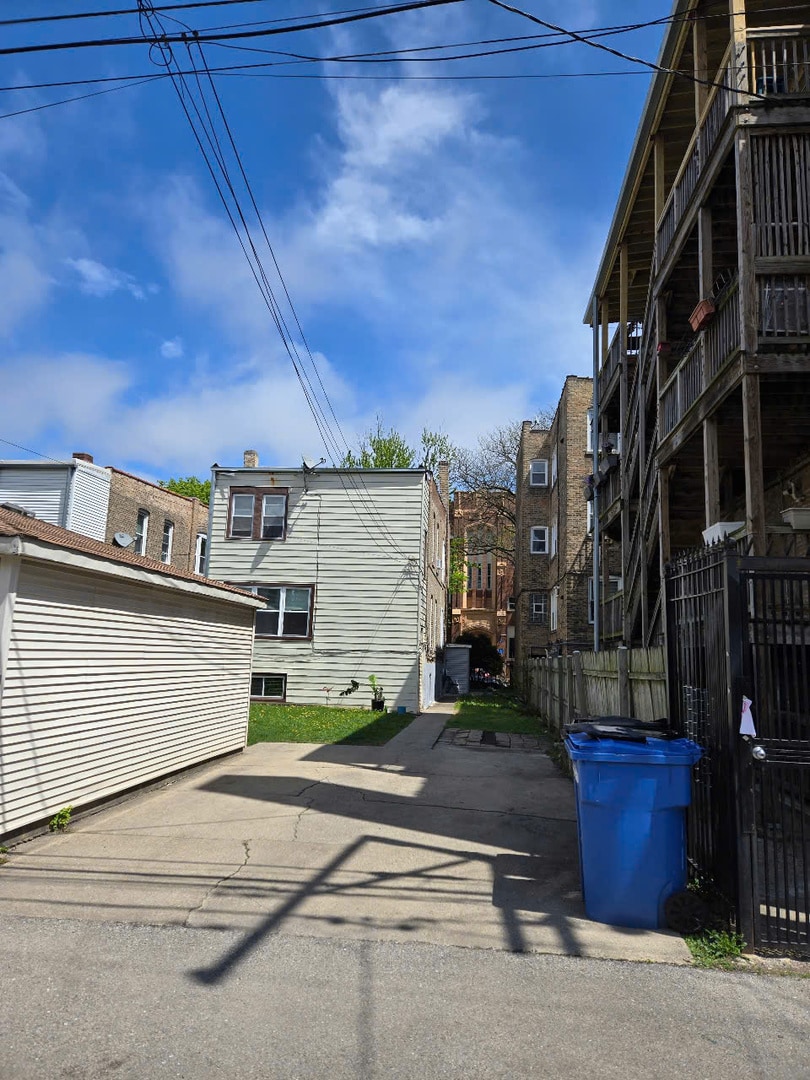 4606 N Saint Louis Ave, Chicago, IL 60625 - photo 3