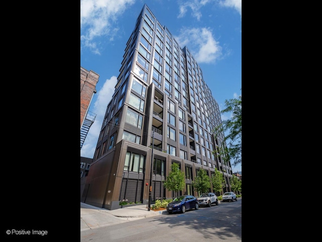 21 N May St Unit 1104, Chicago, IL 60607 - photo 1