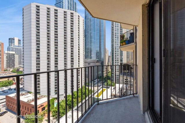70 W Huron St Unit 1301, Chicago, IL 60654 - photo 10
