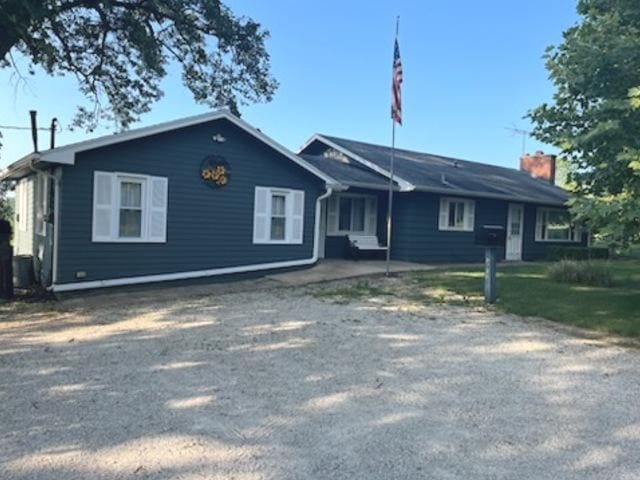 8730 E Highpoint Rd, Yorkville, IL 60560 - photo 1