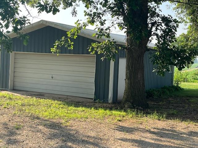 8730 E Highpoint Rd, Yorkville, IL 60560 - photo 11