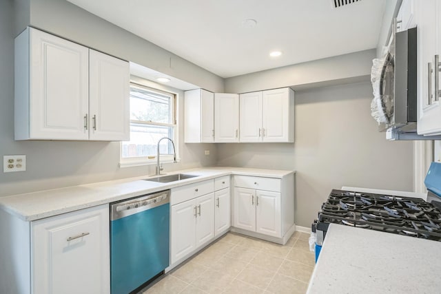 2010 W Monroe St, Waukegan, IL 60085 - photo 3