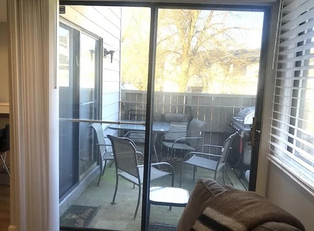 807 Hughes Pl, Vernon Hills, IL 60061 - photo 15