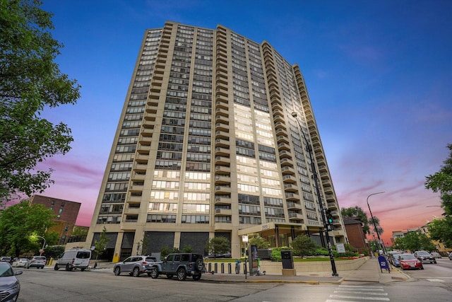 3930 N Pine Grove Ave Unit 1612, Chicago, IL 60613 - photo 19