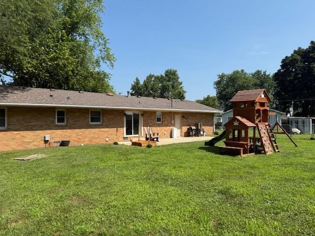 104 Central Ct, Watseka, IL 60970 - photo 16