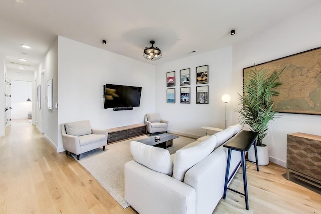 2820 W Lyndale St Unit 2N, Chicago, IL 60647 - photo 4