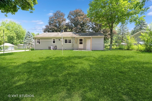 5803 Meadow Hill Ln, Mchenry, IL 60050 - photo 3