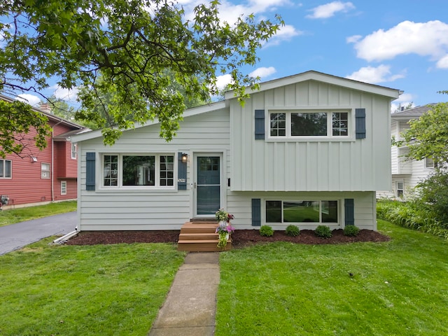 5244 Benton Ave, Downers Grove, IL 60515 - photo 1