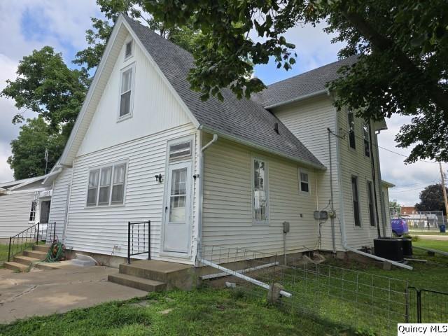 103 W 1st Ave, Laharp, IL 61450 - photo 16