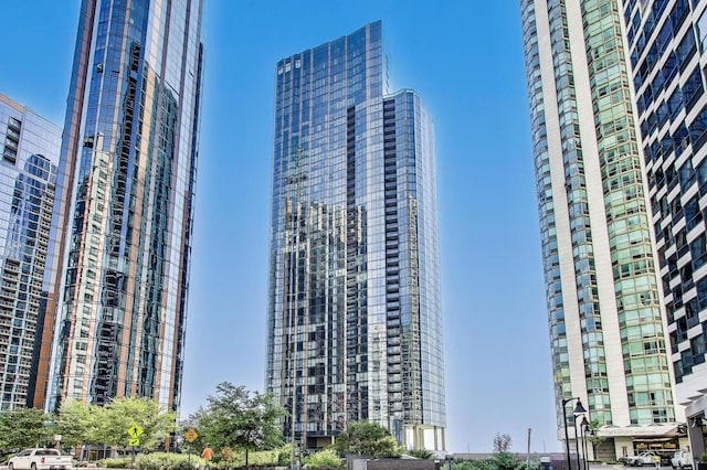 211 N Harbor Dr Unit 1809, Chicago, IL 60601 - photo 1