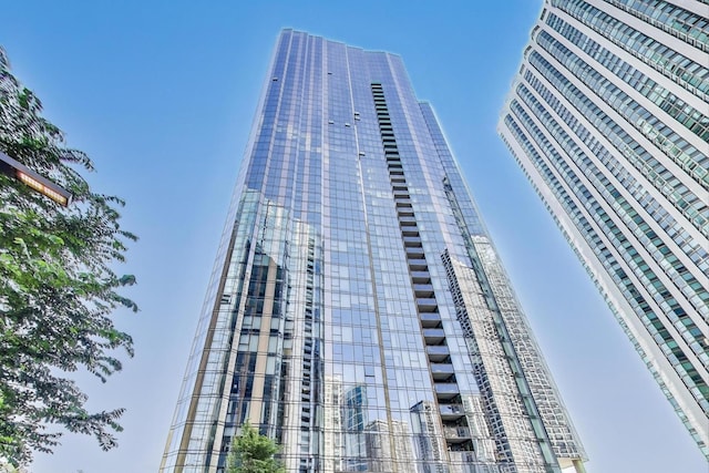 211 N Harbor Dr Unit 1809, Chicago, IL 60601 - photo 2