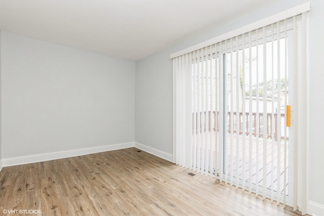 4646 W Warwick Ave, Chicago, IL 60641 - photo 7