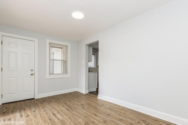 4646 W Warwick Ave, Chicago, IL 60641 - photo 8