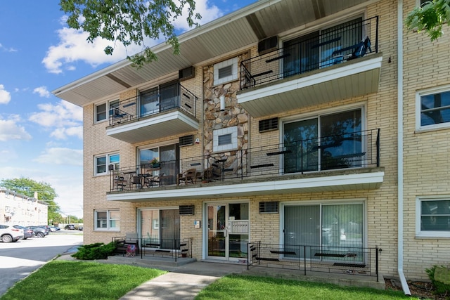 17421 70th Ave Unit 2W, Tinley Park, IL 60477 - photo 2