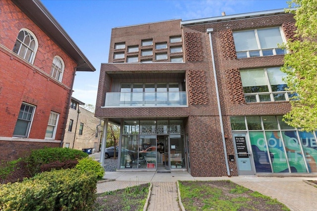 2140 W N Ave Unit 2, Chicago, IL 60647 - photo 1