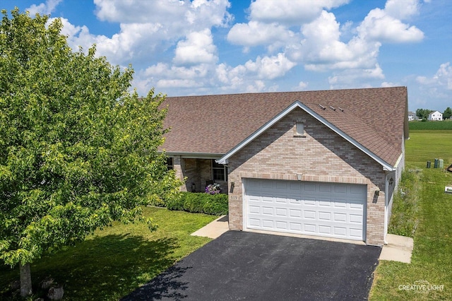 619 Charlotte St, Sandwich, IL 60548 - photo 2