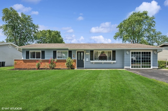 7018 Orchard Ln, Hanover Park, IL 60133 - photo 1