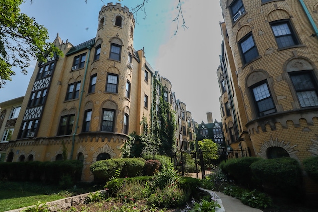 4207 N Kedvale Ave Unit 2C, Chicago, IL 60641 - photo 1