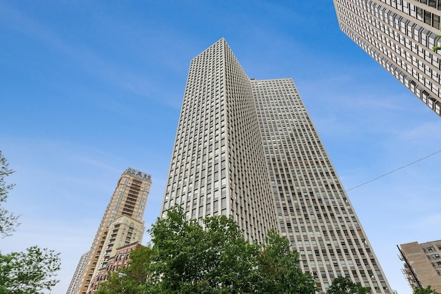 2626 N Lakeview Ave Unit 1503, Chicago, IL 60614 - photo 1