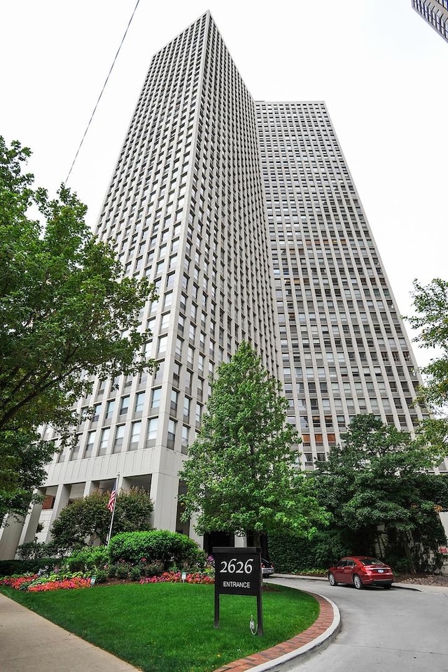 2626 N Lakeview Ave Unit 3304, Chicago, IL 60614 - photo 1