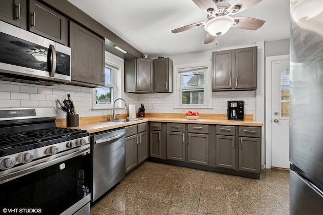 2647 Atlantic St, Franklin Park, IL 60131 - photo 4