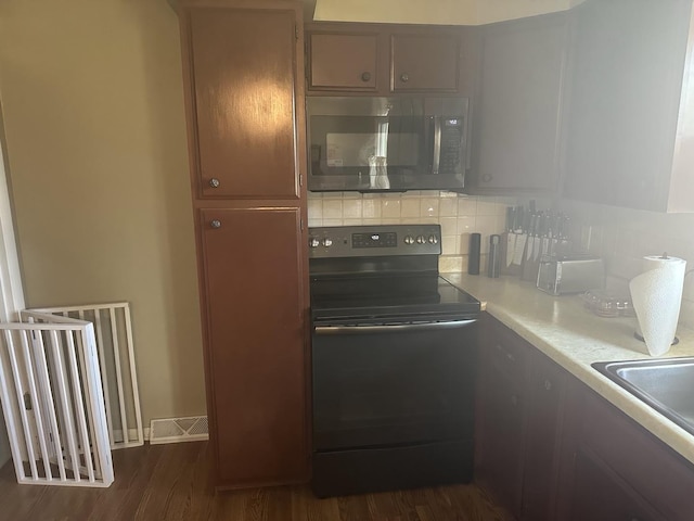 301 Washington Ave, Arlington, IL 61312 - photo 13