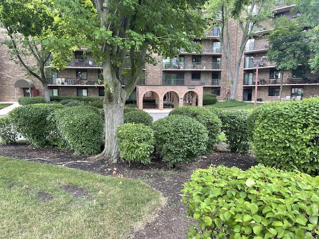 35 S Baybrook Dr Unit 201, Palatine, IL 60074 - photo 1