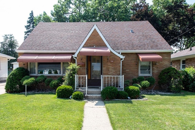 618 N Lewis Ave, Waukegan, IL 60085 - photo 1