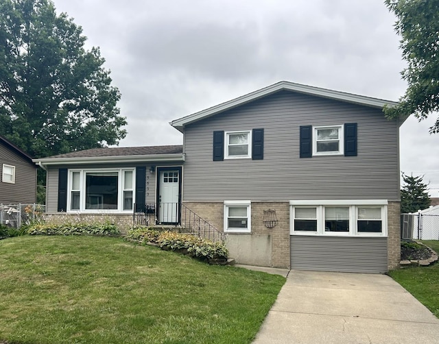 5653 Dover Rd, Oak Forest, IL 60452 - photo 1