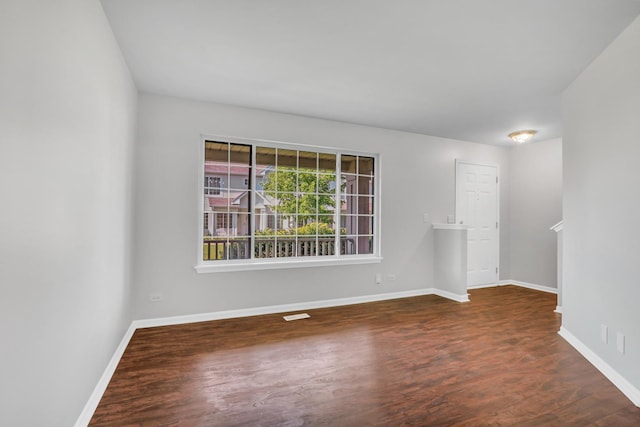 39616 N Warren Ln, Beach Park, IL 60083 - photo 2