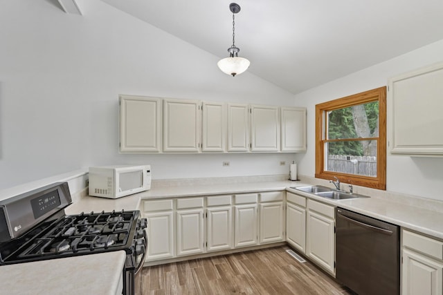 4924 5th St, Winthrop Harbor, IL 60096 - photo 7