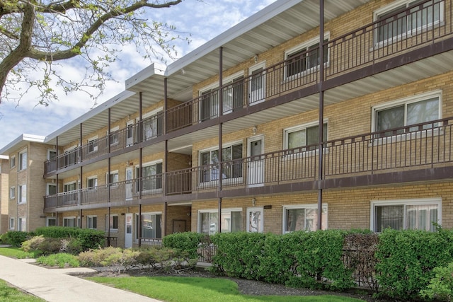 4911 N Harlem Ave Unit 3, Chicago, IL 60656 - photo 2