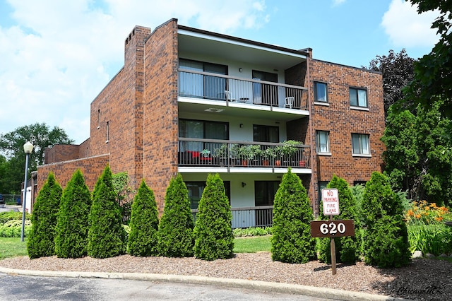 620 S York Rd Unit 101, Bensenville, IL 60106 - photo 1