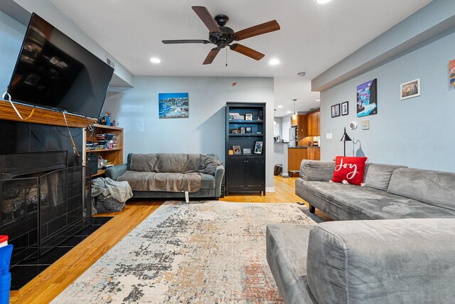 2055 W Farragut Ave Unit G, Chicago, IL 60625 - photo 7