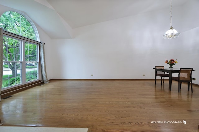6109 Golfview Dr, Gurnee, IL 60031 - photo 2