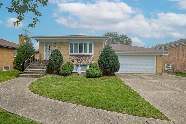 541 Willow Rd, Elmhurst, IL 60126 - photo 1