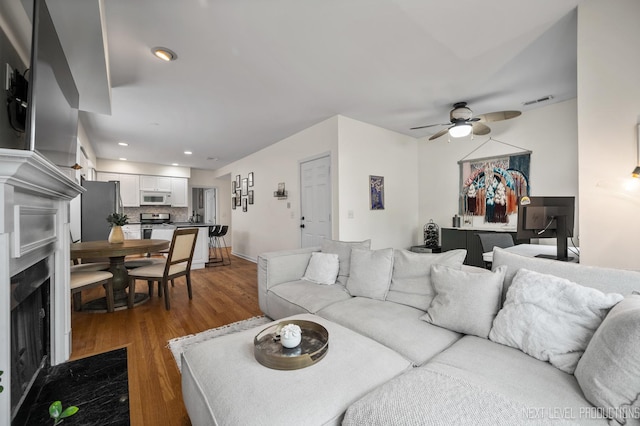 1221 W School St Unit 2, Chicago, IL 60657 - photo 6