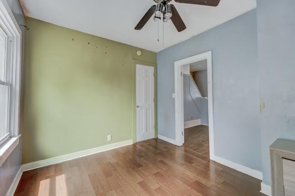 203 E Main St, Carpentersville, IL 60110 - photo 15