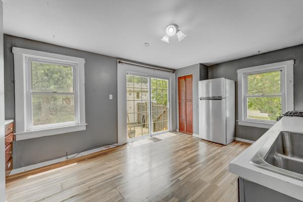 203 E Main St, Carpentersville, IL 60110 - photo 5