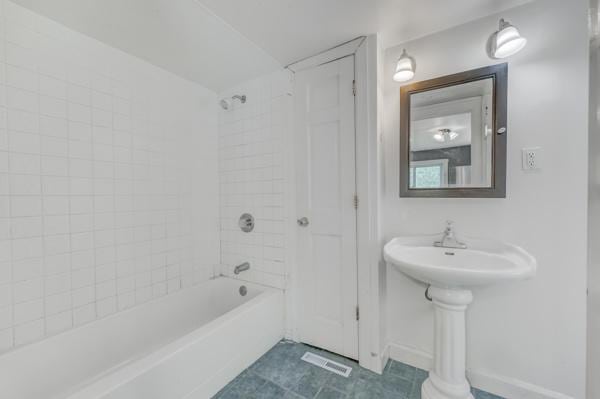 203 E Main St, Carpentersville, IL 60110 - photo 9