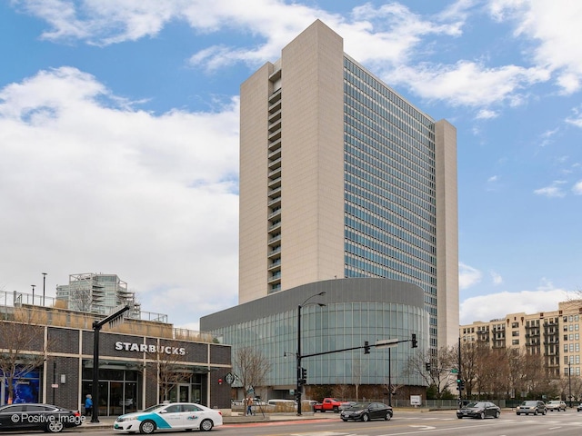 500 W Superior St Unit 1202, Chicago, IL 60654 - photo 1