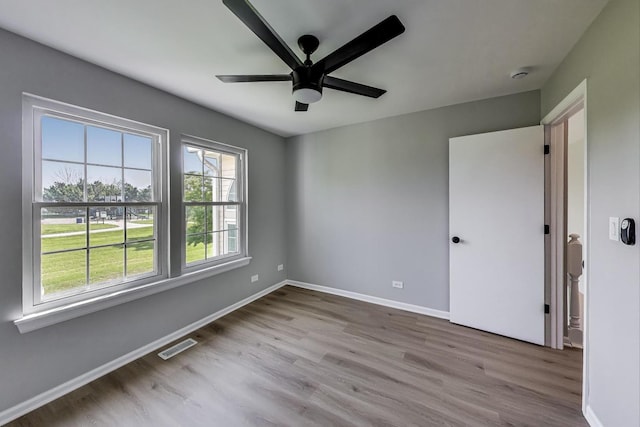 2105 Glasgow Ct, Hanover Park, IL 60133 - photo 13