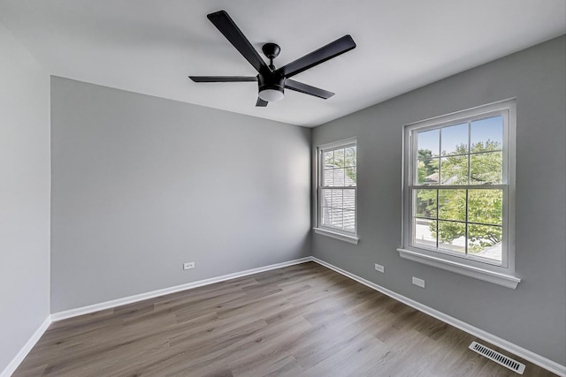 2105 Glasgow Ct, Hanover Park, IL 60133 - photo 14