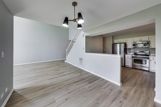 2105 Glasgow Ct, Hanover Park, IL 60133 - photo 6