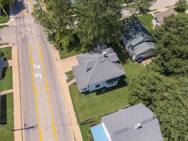 704 E Oakland Ave, Bloomington, IL 61701 - photo 29